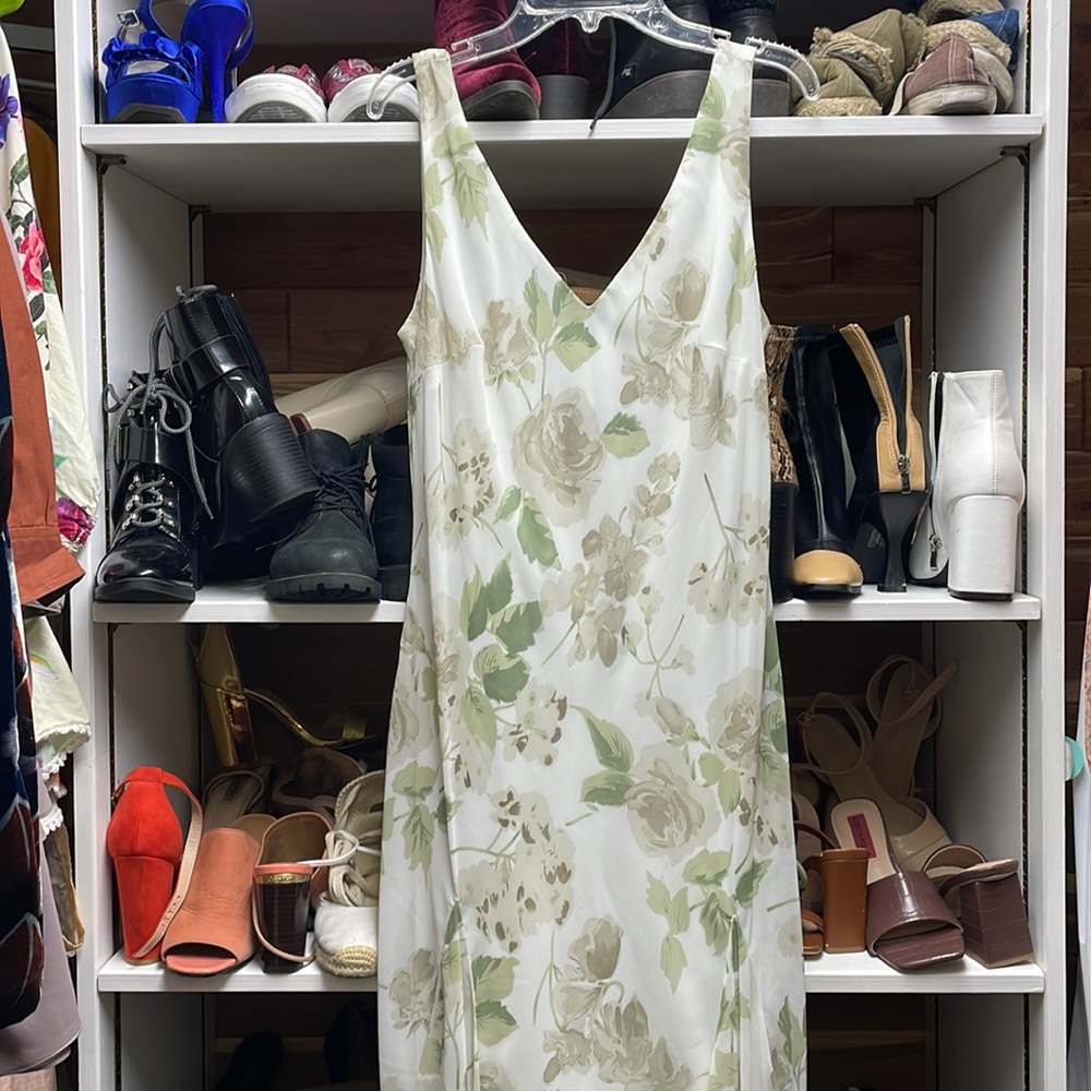 B. Moss Collection White and Green Floral Dress